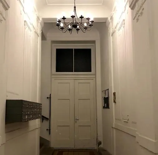 Apartment Living *
